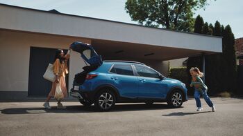 Stonic Side with Talent